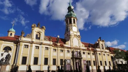 Loreta Praga