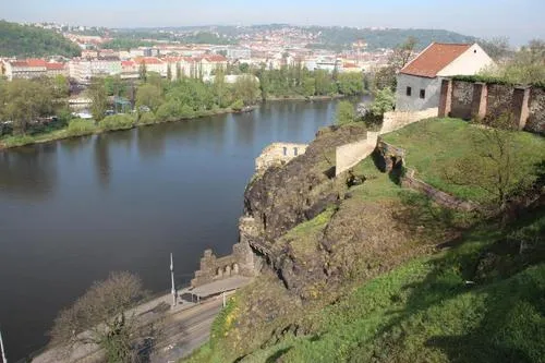 Zidurile cetății Vysehrad